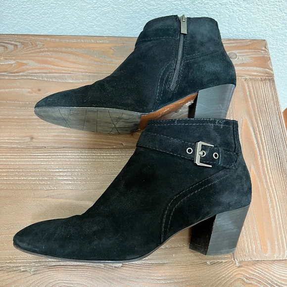 Aquatalia Suede Black Ankle Booties Made in Italy Size 9 1/2 GUC - Picture 8 of 9